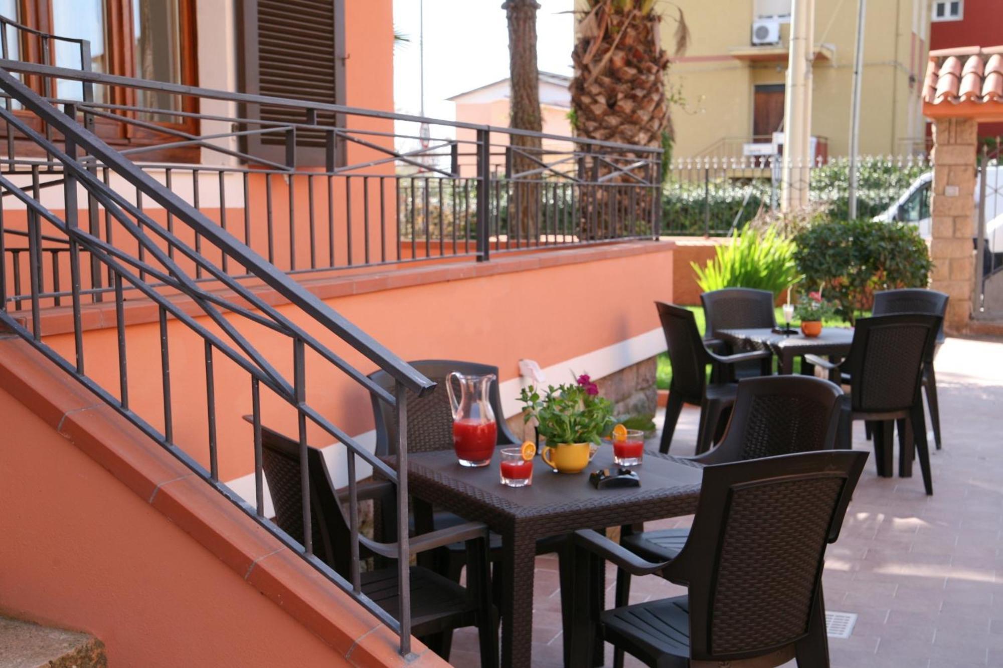 Villa Marogna Алгеро Екстериор снимка
